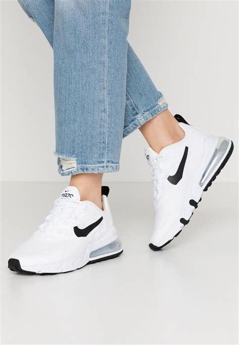 Nike Fitness schoenen dames online kopen .